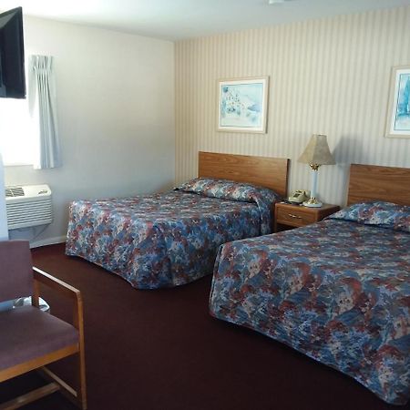 Budget Host Inn - Manistique Extérieur photo