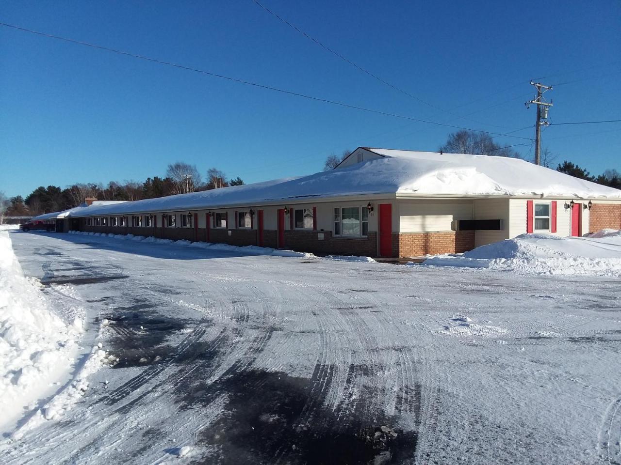 Budget Host Inn - Manistique Extérieur photo