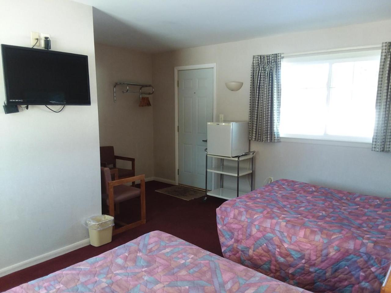 Budget Host Inn - Manistique Extérieur photo